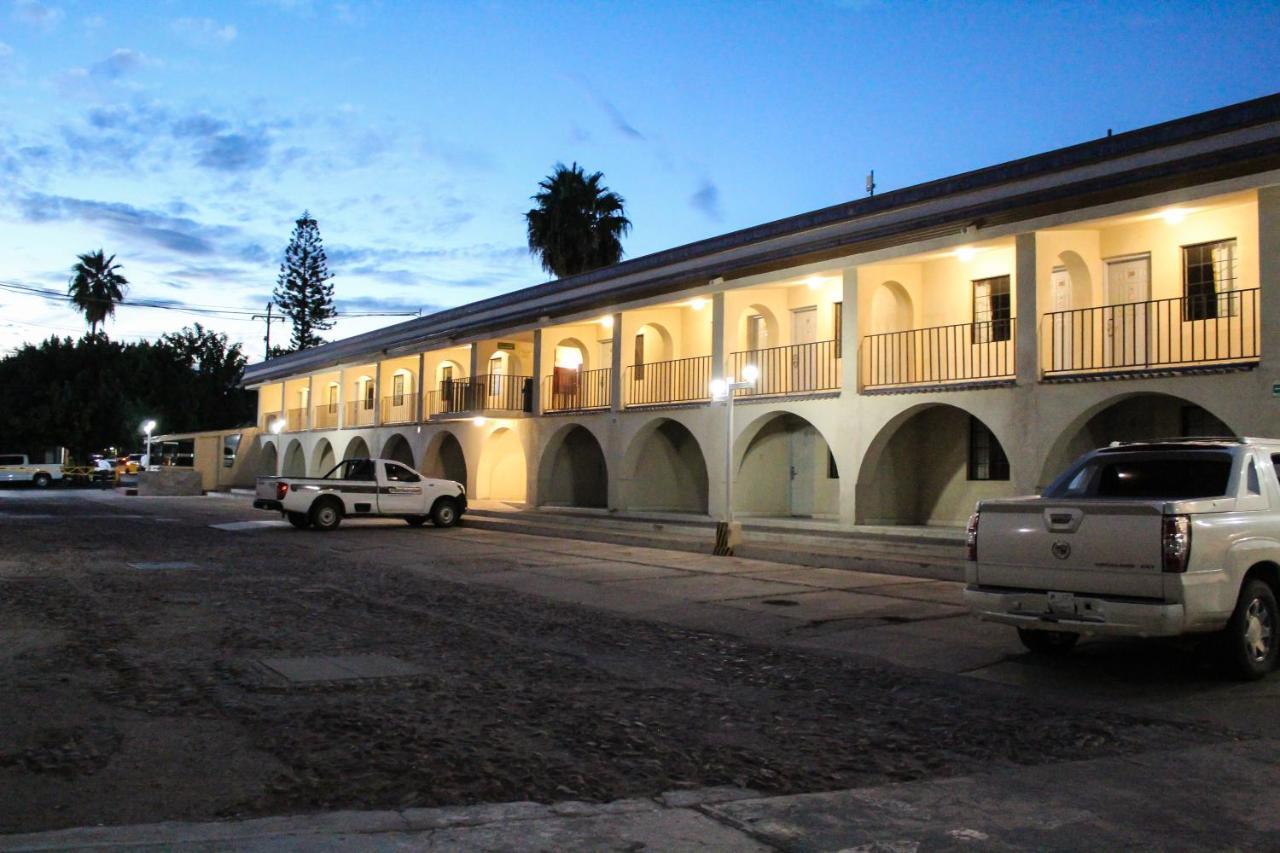 Armida Express Hotel Гуаймас Екстериор снимка
