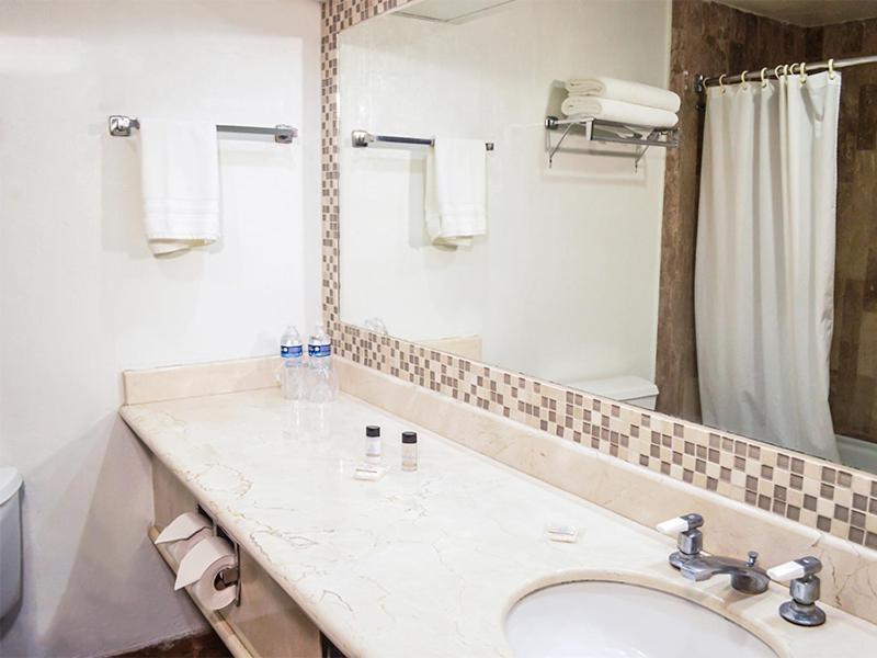 Armida Express Hotel Гуаймас Екстериор снимка